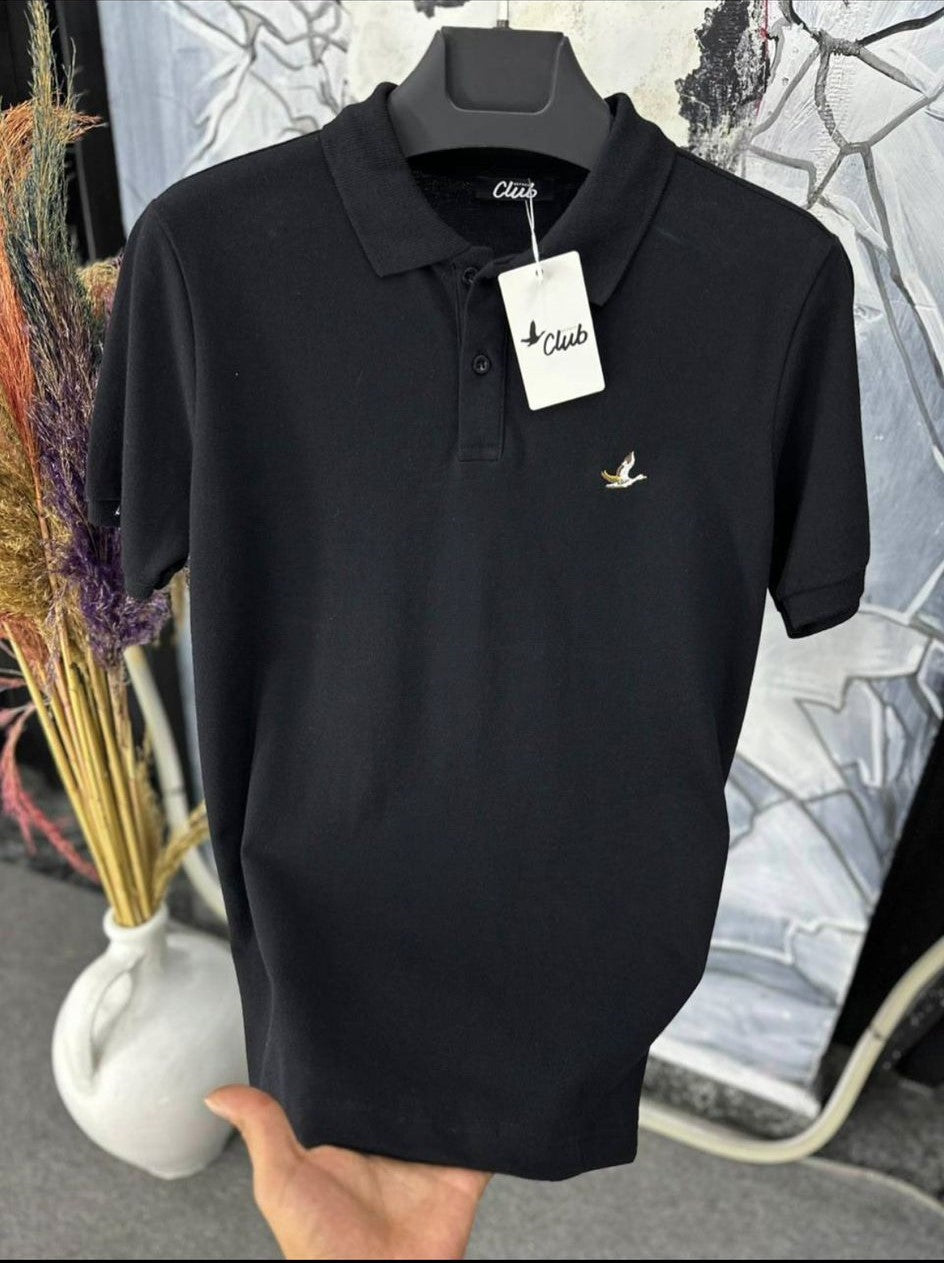 Minimalist Logolu Siyah Polo Tişört