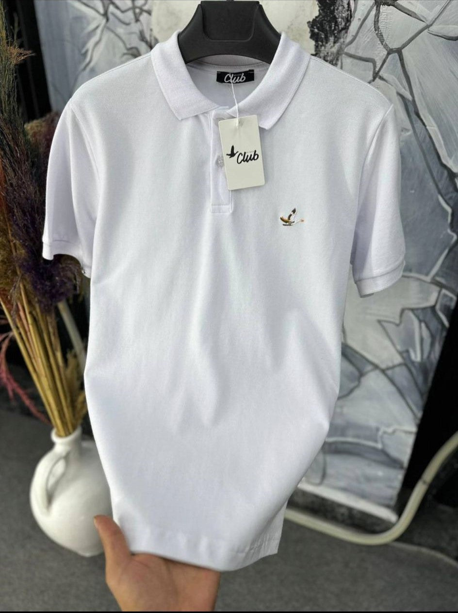 Minimalist Logolu Beyaz Polo Tişört