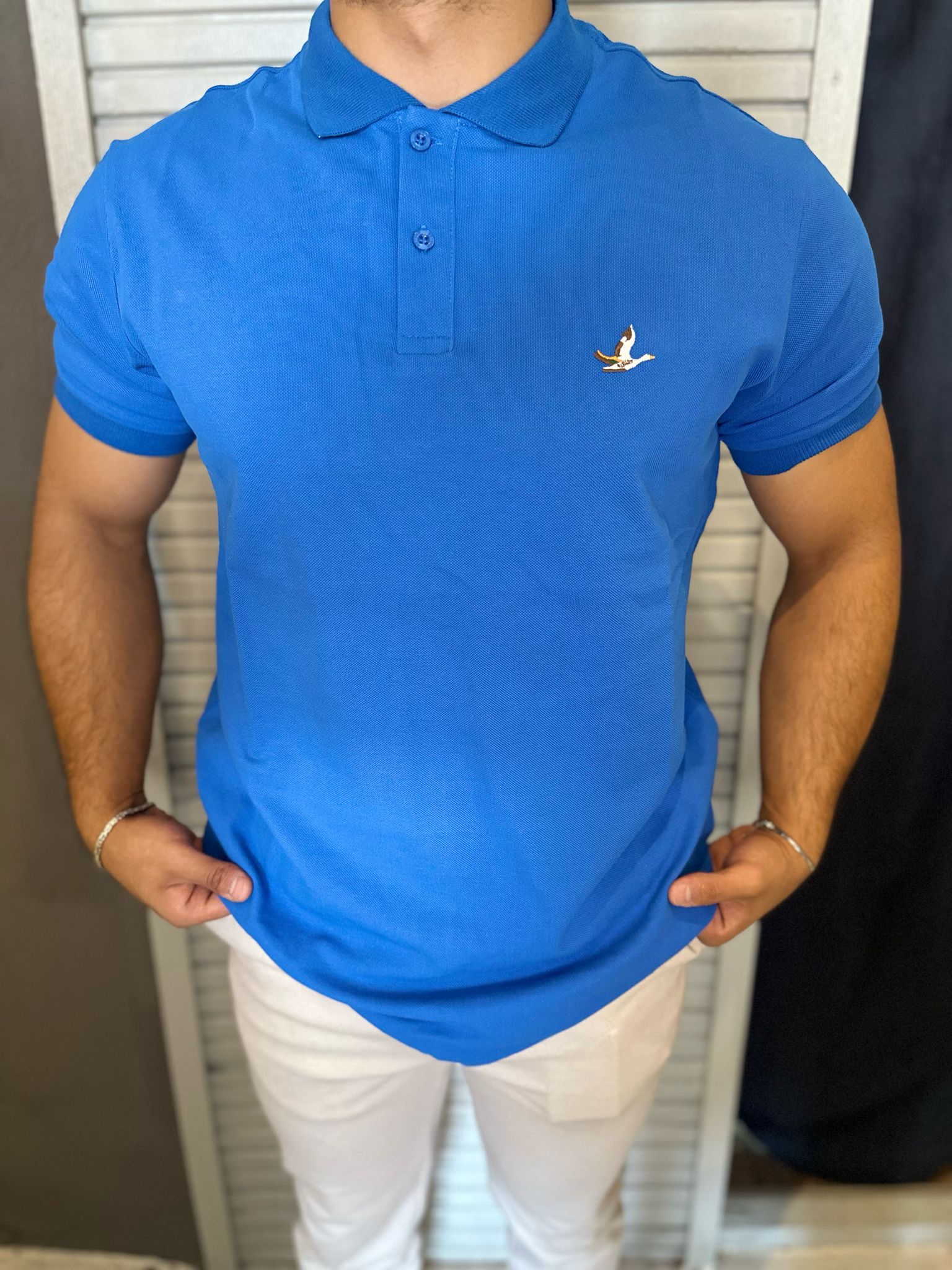Minimalist Logolu Mavi Polo Tişört